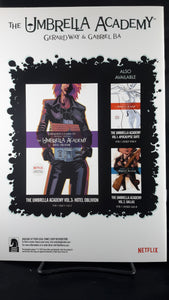 HAZEL & CHA CHA SAVE CHRISTMAS (UMBRELLA ACADEMY ONE SHOT)