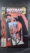 Load image into Gallery viewer, GOTHAM CENTRAL #1 AND #2
